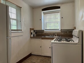 910 S Adams St in Stillwater, OK - Building Photo - Building Photo