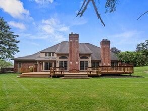 4932 Susans Way in Bloomfield Hills, MI - Building Photo - Building Photo