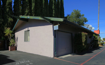 Gregory Arms Apartments in Fairfield, CA - Building Photo - Building Photo