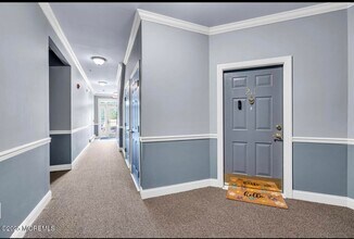 211 Mill Pond Wy in Eatontown, NJ - Building Photo - Building Photo