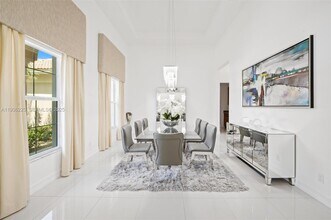 5292 S Sterling Ranch Cir in Davie, FL - Building Photo - Building Photo