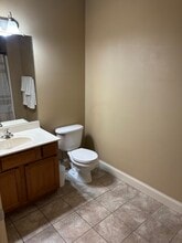 613 Grandview Ct in Iowa City, IA - Building Photo - Building Photo
