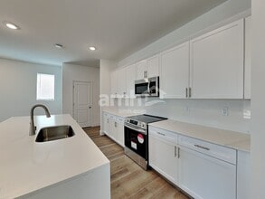 4266 Halo Hollyhock St in Las Vegas, NV - Building Photo - Building Photo