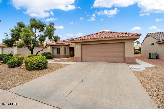 16232 W Tapatio Dr in Surprise, AZ - Building Photo - Building Photo