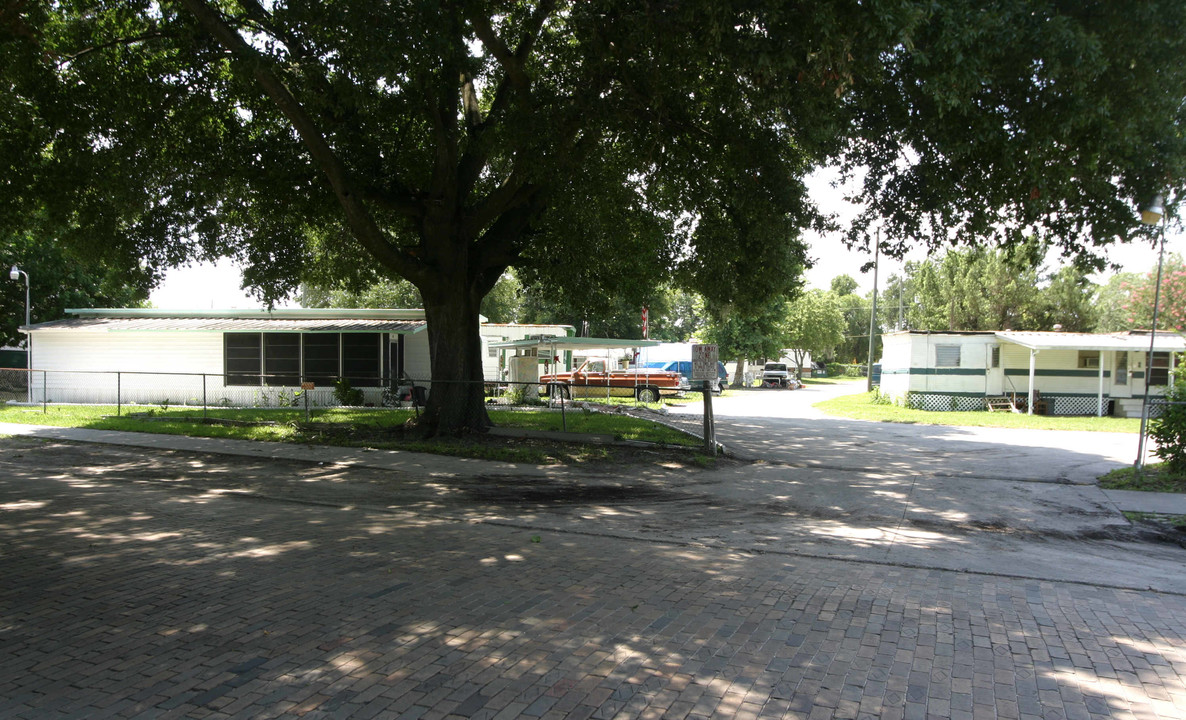 Grand Street Trailer Park in Orlando, FL - Building Photo