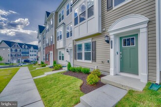 2003 Ivory Brook Rd in Woodlawn, MD - Building Photo - Building Photo