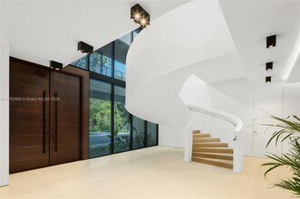 4040 Kiaora St in Miami, FL - Building Photo - Building Photo