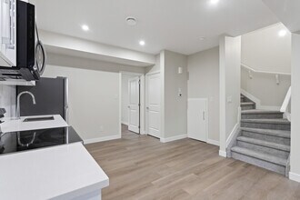 6641-6646 46 Ave in Beaumont, AB - Building Photo - Building Photo