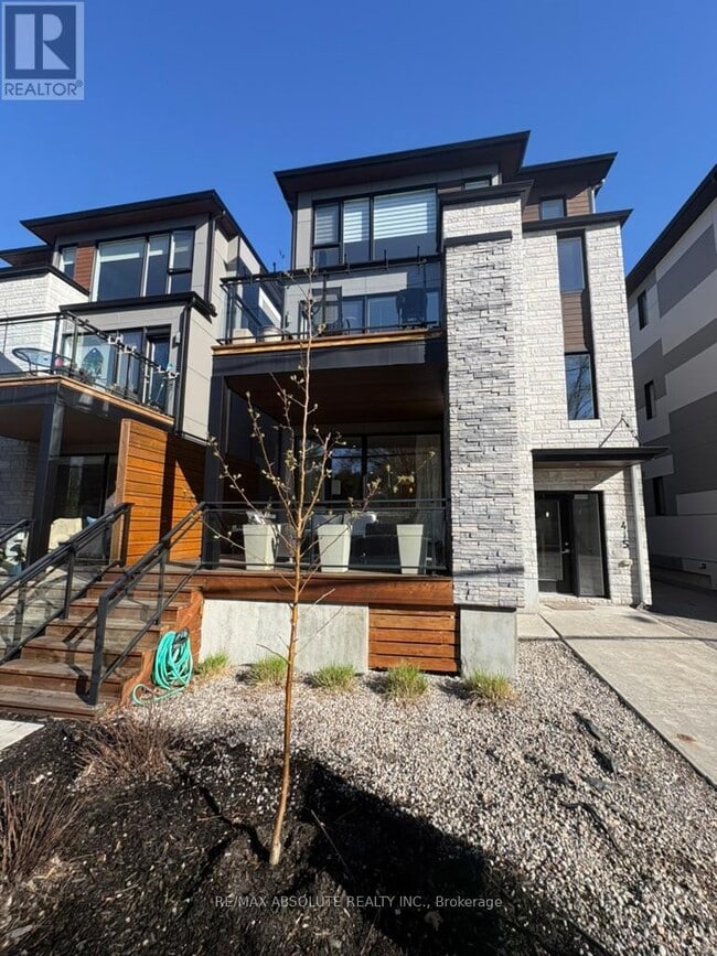 property at 415 Ravenhill Ave