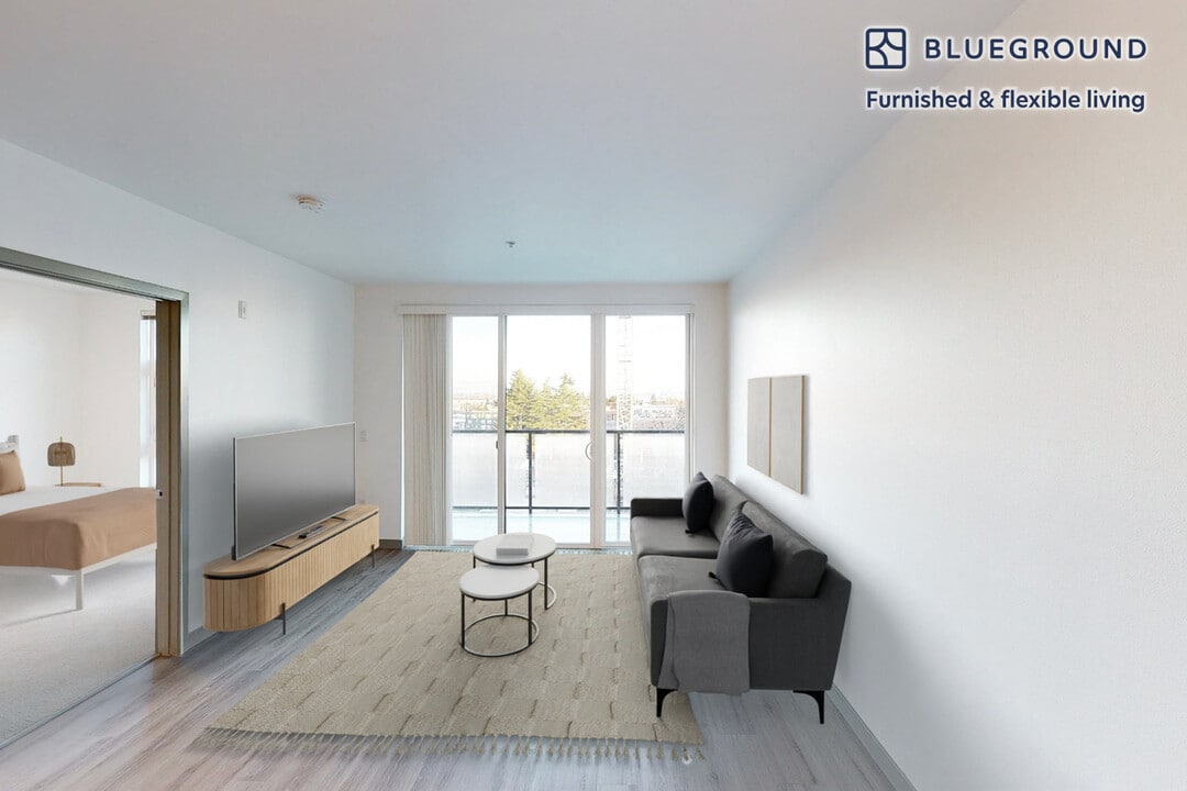 109 S Division St in Auburn, WA - Building Photo