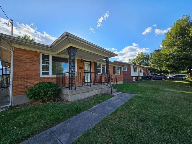 property at 1712 Bonnyville Blvd