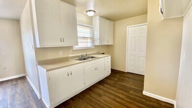 1828 E 1st St in Lubbock, TX - Building Photo - Building Photo