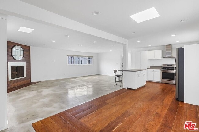 property at 25 Ironsides St