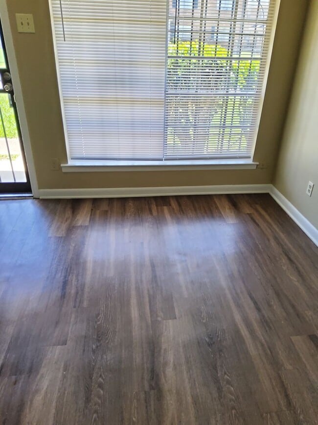 3677 Hillbrook Rd in Memphis, TN - Building Photo - Building Photo