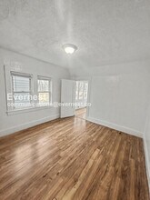 3880 W 37th St in Cleveland, OH - Building Photo - Building Photo