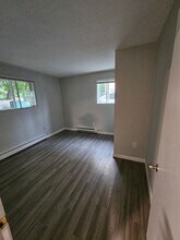 10 Thorn in Mattapan, MA - Building Photo - Interior Photo