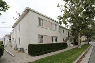 9300 W Olympic Blvd in Beverly Hills, CA - Building Photo - Building Photo