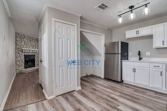 204 Alexandria St in Mesquite, TX - Building Photo - Building Photo