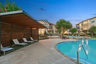 7301 Oakmont Blvd, Unit 621 in Fort Worth, TX - Building Photo