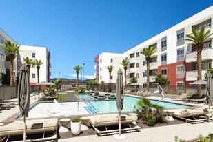 Core Apartment Homes in Las Vegas, NV - Building Photo
