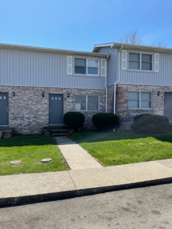110 Youngstown Rd