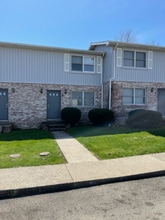 110 Youngstown Rd in Lemont Furnace, PA - Foto de edificio - Building Photo