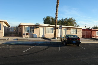 2317-2401 Sunrise Ave in Las Vegas, NV - Building Photo - Building Photo