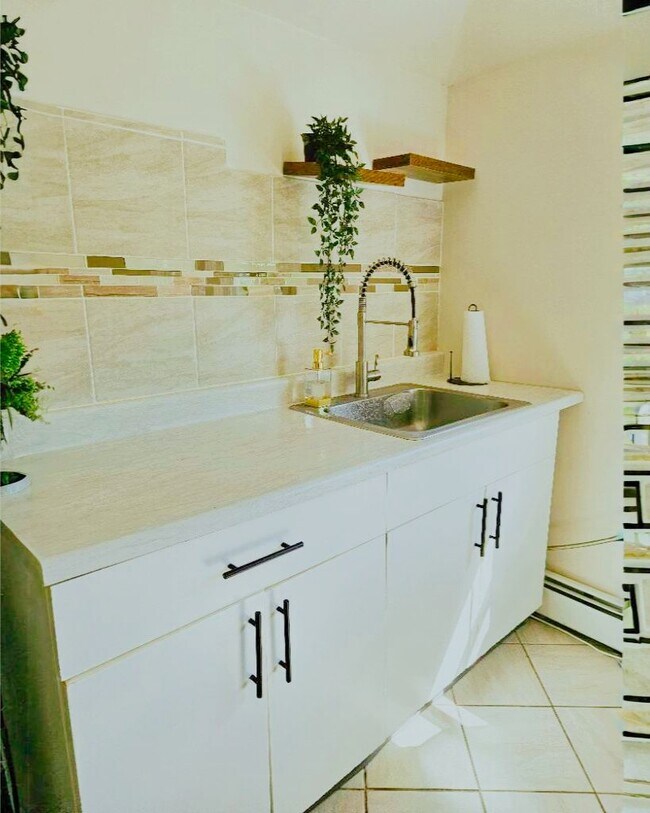 84 Progress Ave, Unit 3