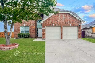 9501 Links Fairway Dr in Rowlett, TX - Building Photo