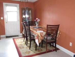 1835 Middlesex St, Unit D in Lowell, MA - Building Photo - Building Photo
