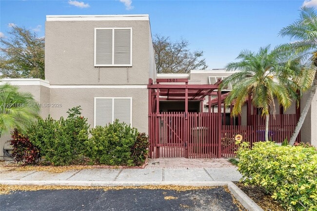 1391 W Fairway Rd