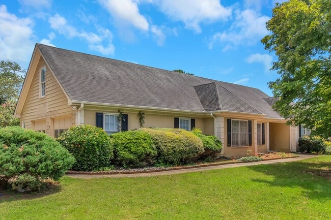 35 Trotters Ct