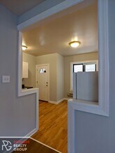 3732 N Pine Grove Ave, Unit 3720.5-W2 in Chicago, IL - Building Photo - Building Photo