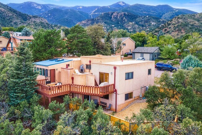 14 Kreg Ln in Manitou Springs, CO - Building Photo - Building Photo