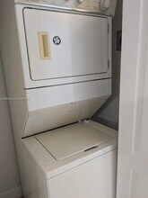 2323 Van Buren St in Hollywood, FL - Building Photo - Building Photo