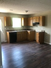 2034 Jonathan Dr in Baneberry, TN - Building Photo - Building Photo