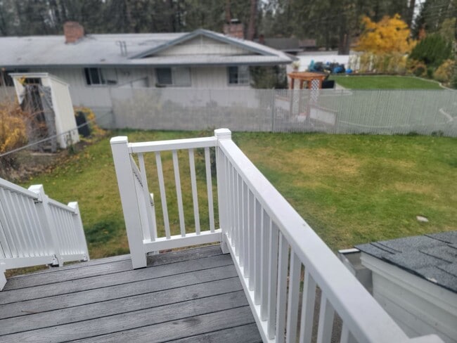 2012 S Woodlawn Rd in Spokane Valley, WA - Building Photo - Building Photo