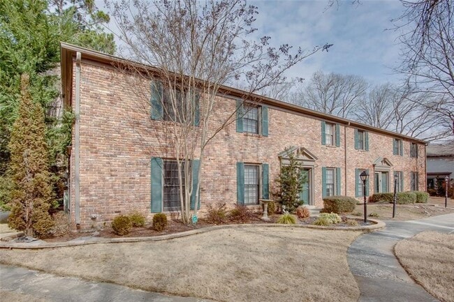 3103 Colonial Way in Chamblee, GA - Building Photo - Building Photo