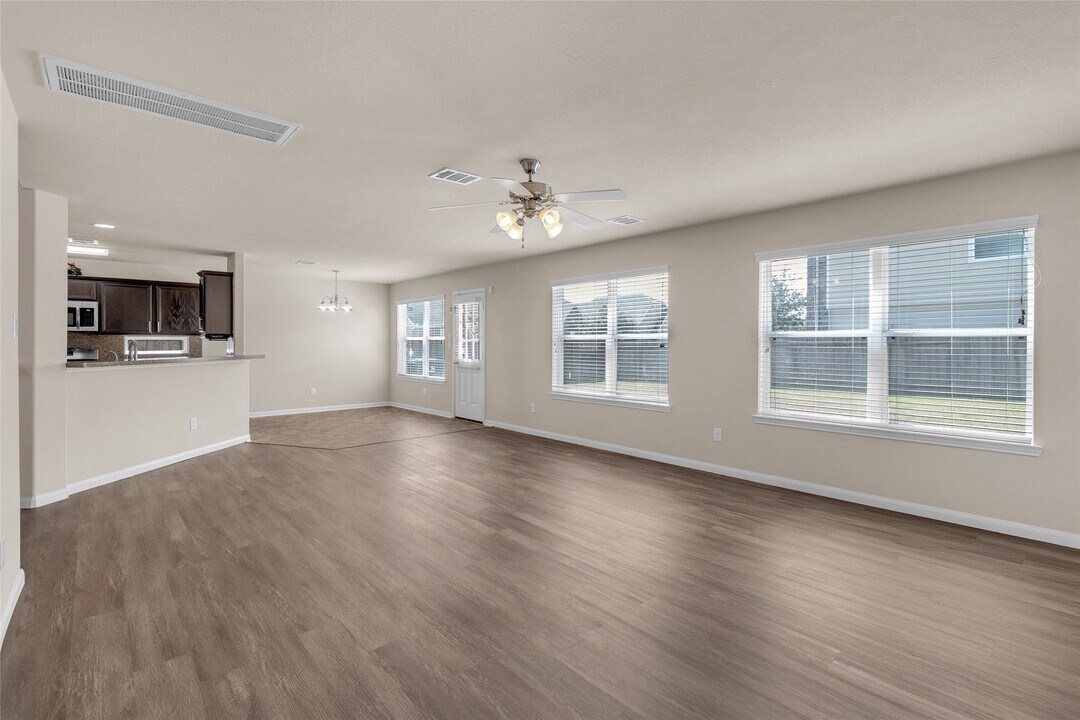 15003 Winter Valley Ct in Humble, TX - Building Photo