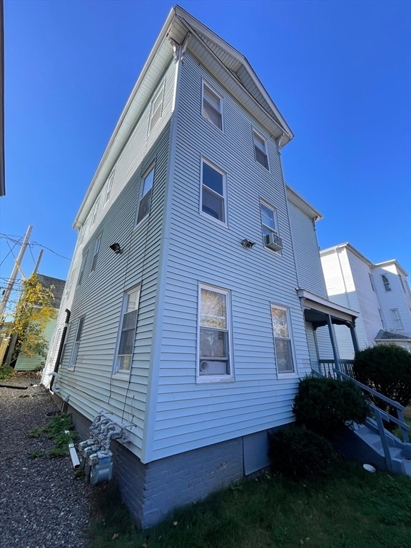 5 Freeland Terrace in Worcester, MA - Building Photo - Building Photo