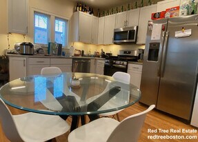 3 Griggs Pl in Boston, MA - Building Photo