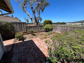2066 Touraine Ln in Half Moon Bay, CA - Building Photo - Building Photo