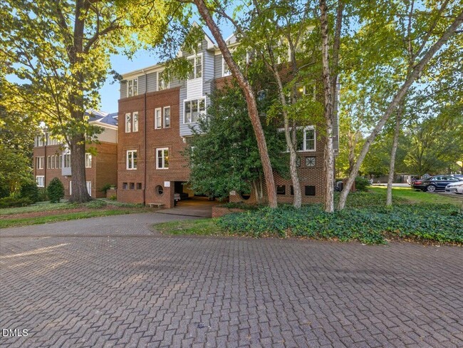 property at 761 Bishops Park Dr