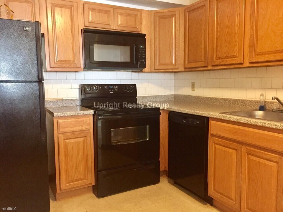 740 Central St in Leominster, MA - Building Photo