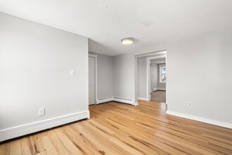 25 Porter St, Unit 3 in Taunton, MA - Building Photo - Building Photo