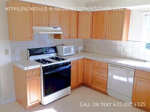 509 Dela Vina Ave in Monterey, CA - Building Photo - Building Photo
