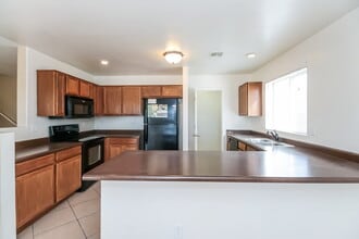10911 W Coolidge St in Phoenix, AZ - Building Photo - Building Photo