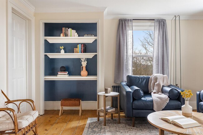 34 Hudson Terrace in Marlboro, NY - Foto de edificio - Building Photo