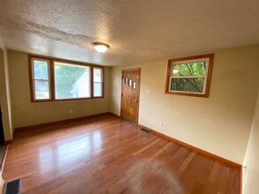 909 Meadow Ave in East Peoria, IL - Building Photo - Building Photo