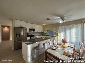 7218 Glen Trail in San Antonio, TX - Building Photo - Building Photo